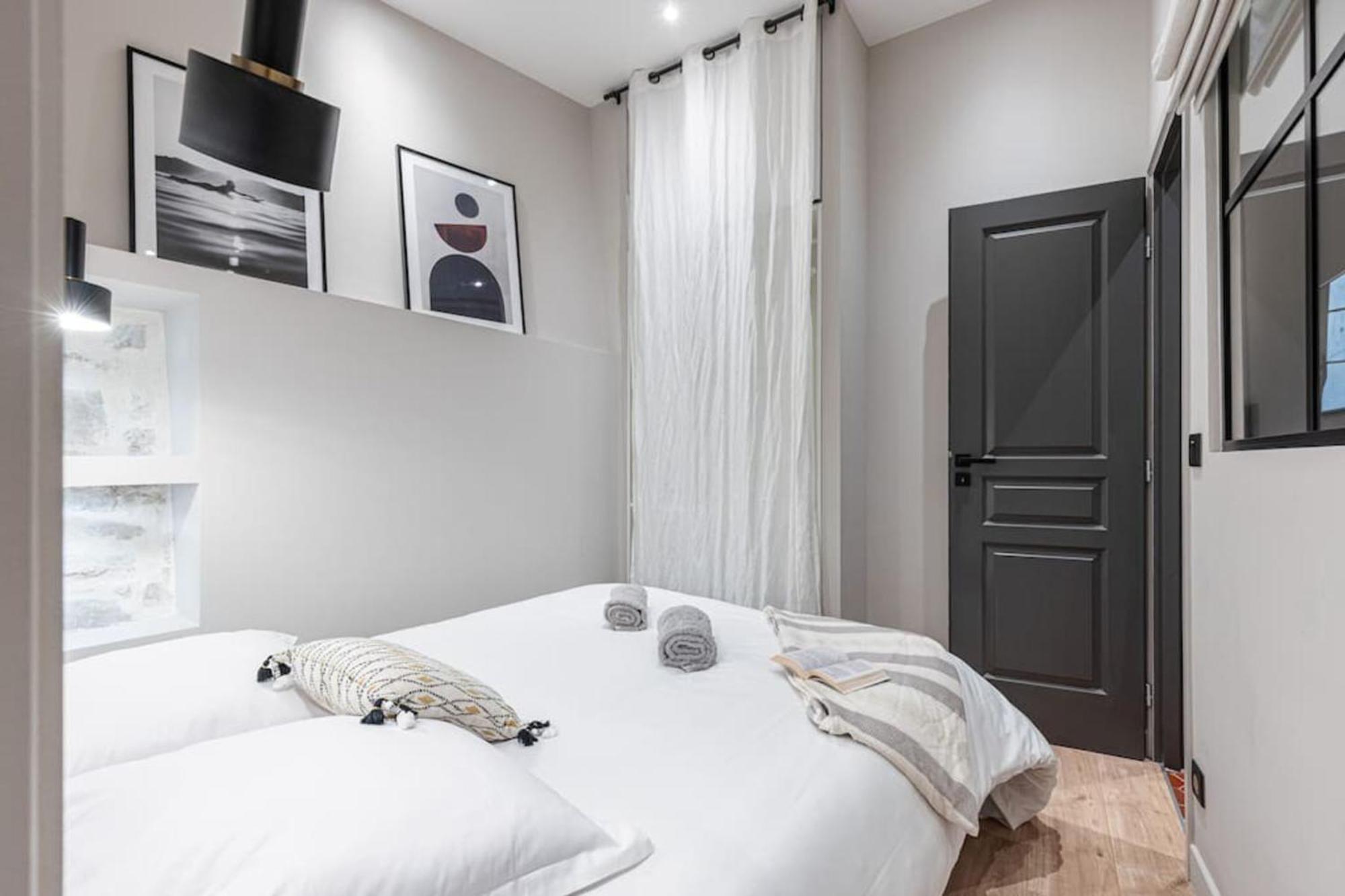 La Croix - Old Town Modern - 2 Bedrooms * Nice