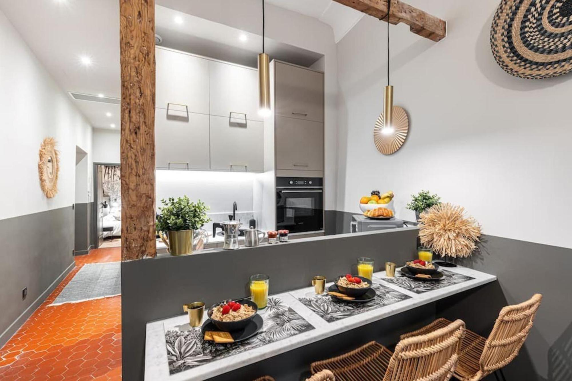 La Croix - Old Town Modern - 2 Bedrooms Apartment Nice